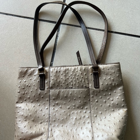 Dooney & Bourke Textured Tan Tote Bag - Picture 2 of 9